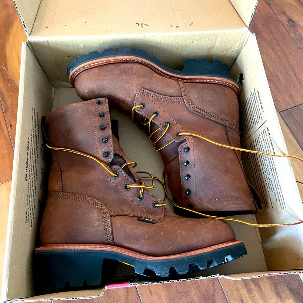 NIB Red Wing Shoes Loggermax boots men’s size 9
